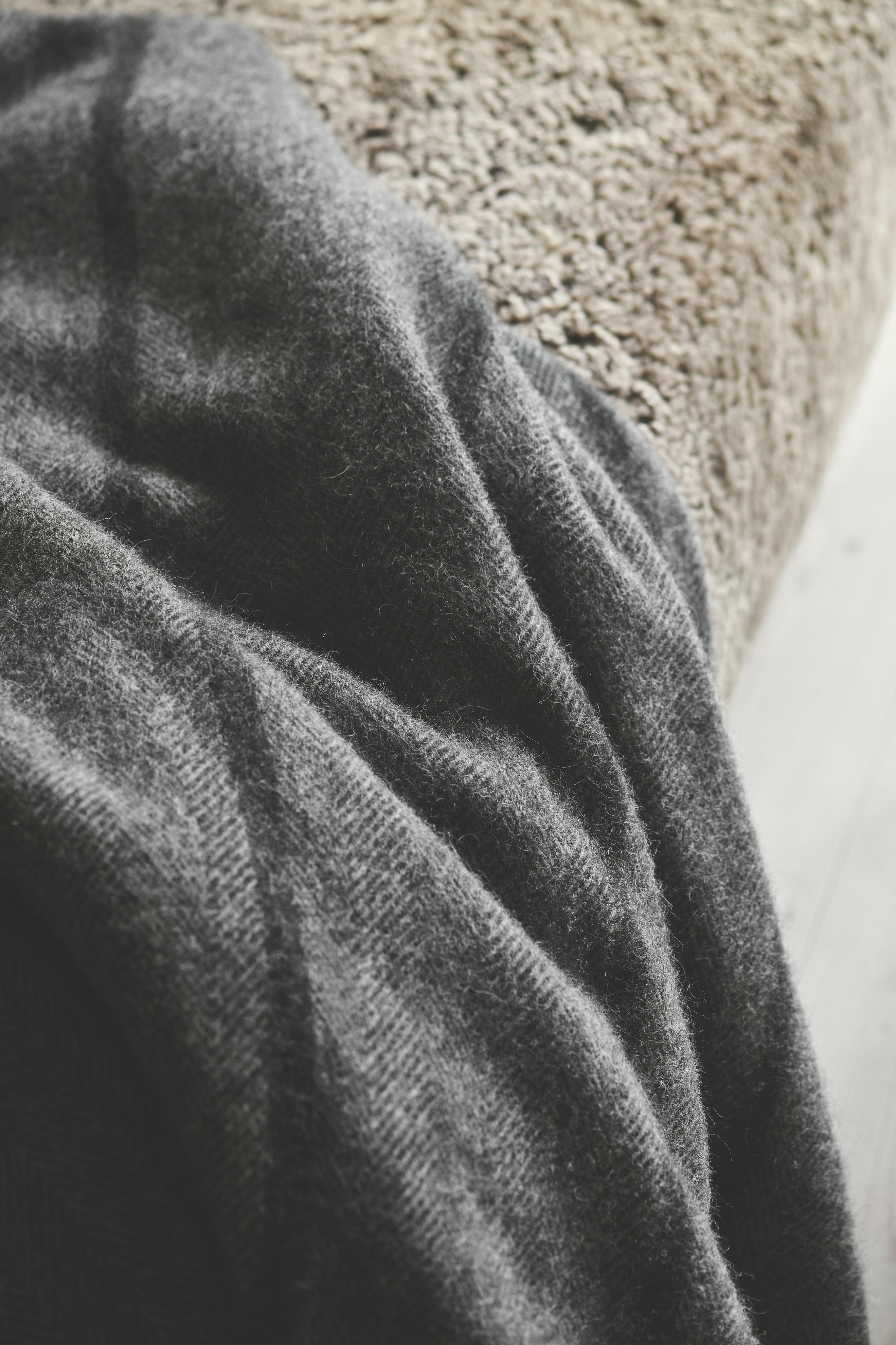 Silkeborg Uldspinderi ApS Askø 140x240 cm Throw 01116 Dark Grey (04126)