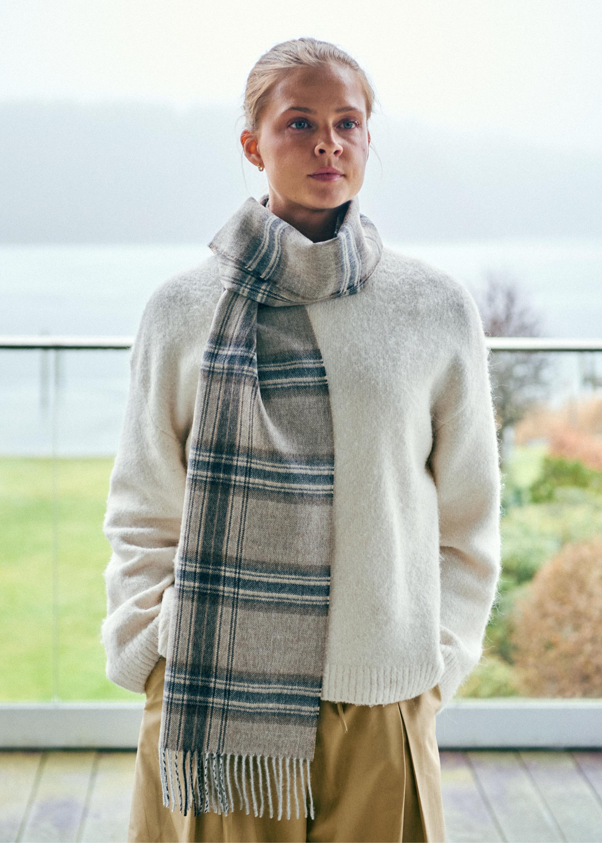 Silkeborg Uldspinderi ApS Buenos Aires 30x200 cm Scarf 00022 Beech Brown