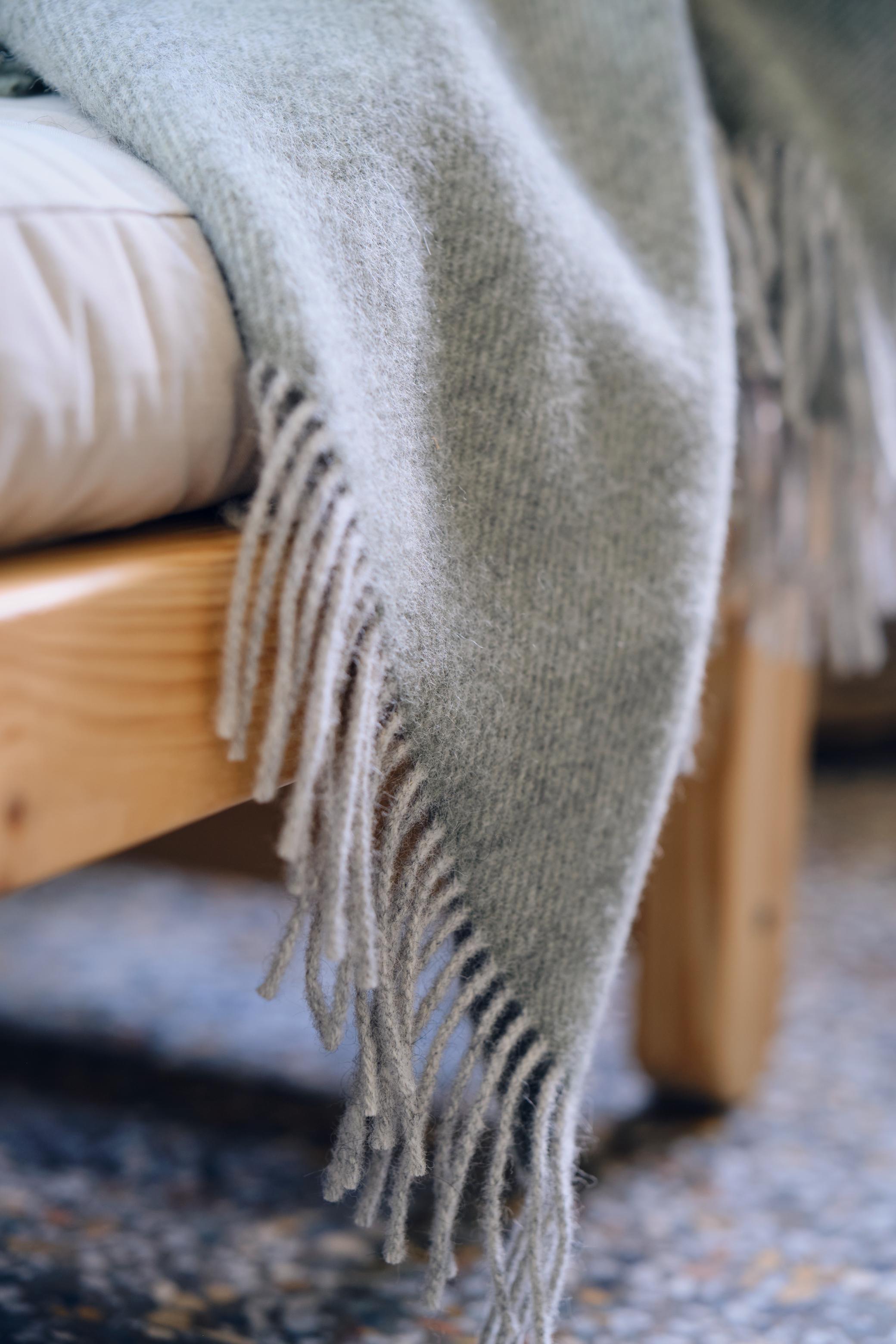 Silkeborg Uldspinderi ApS Drejø 140x240 cm Throw 05202 Sage