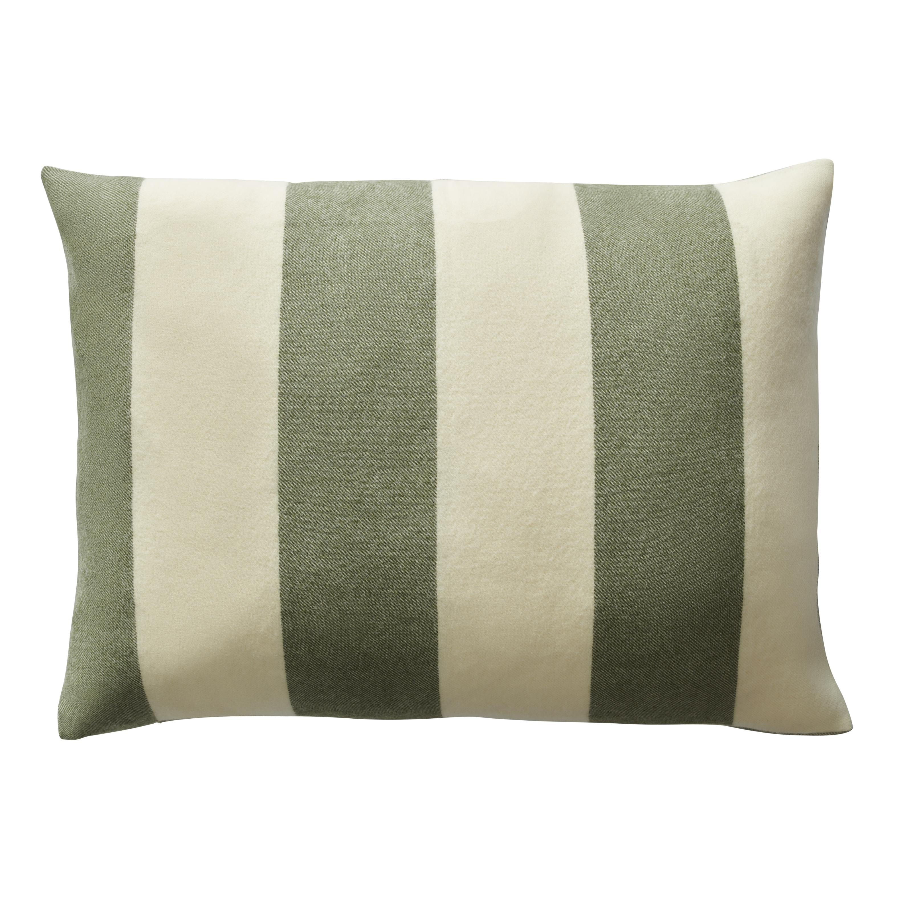 Silkeborg Uldspinderi ApS The Sweater 50x70 cm Cushion 07802 Green