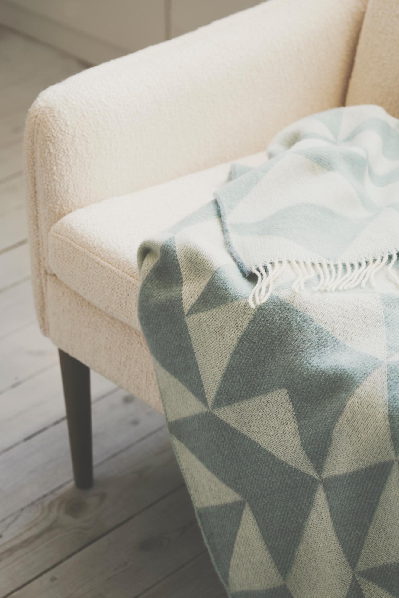 Silkeborg Uldspinderi ApS Twist a Twill 130x190 cm Throw 01175 Ocean Green