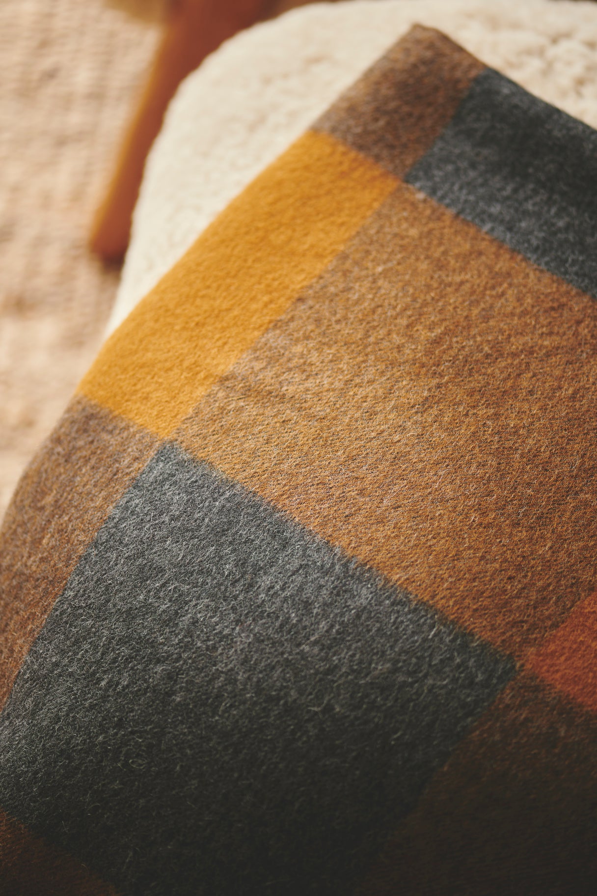 Silkeborg Uldspinderi ApS Caracas 130x200 cm Throw 00326 Caramel