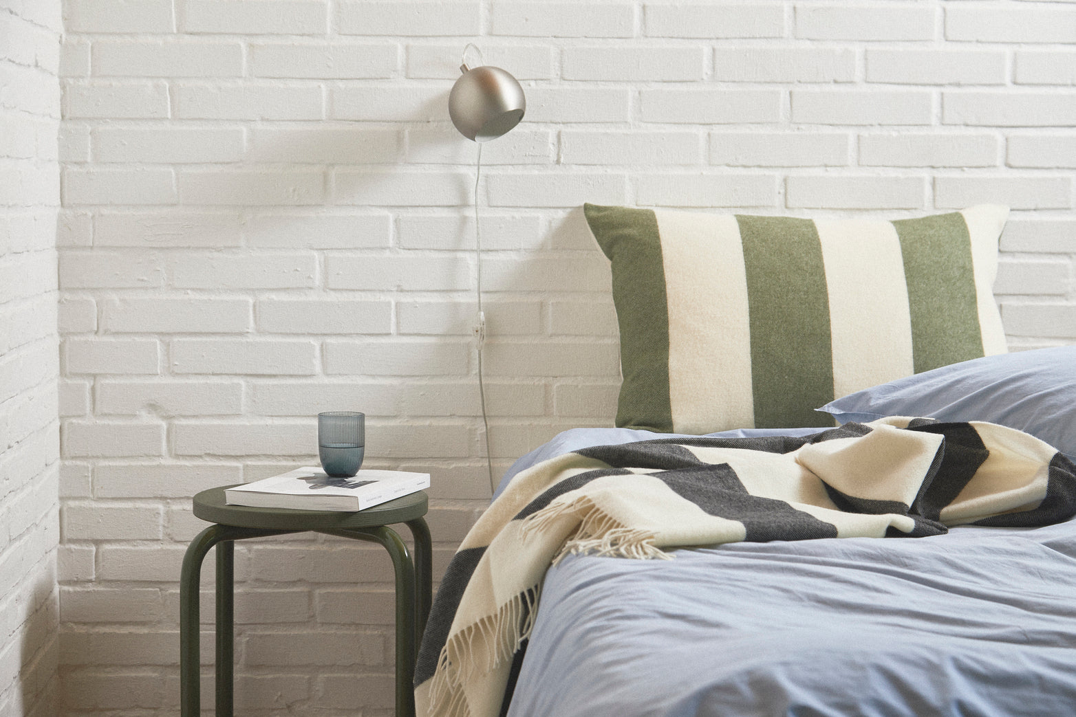 Silkeborg Uldspinderi ApS The Sweater 130x190 cm Throw 06600 Black