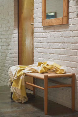 Silkeborg Uldspinderi ApS The Sweater 130x190 cm Throw 08007 Golden Yellow