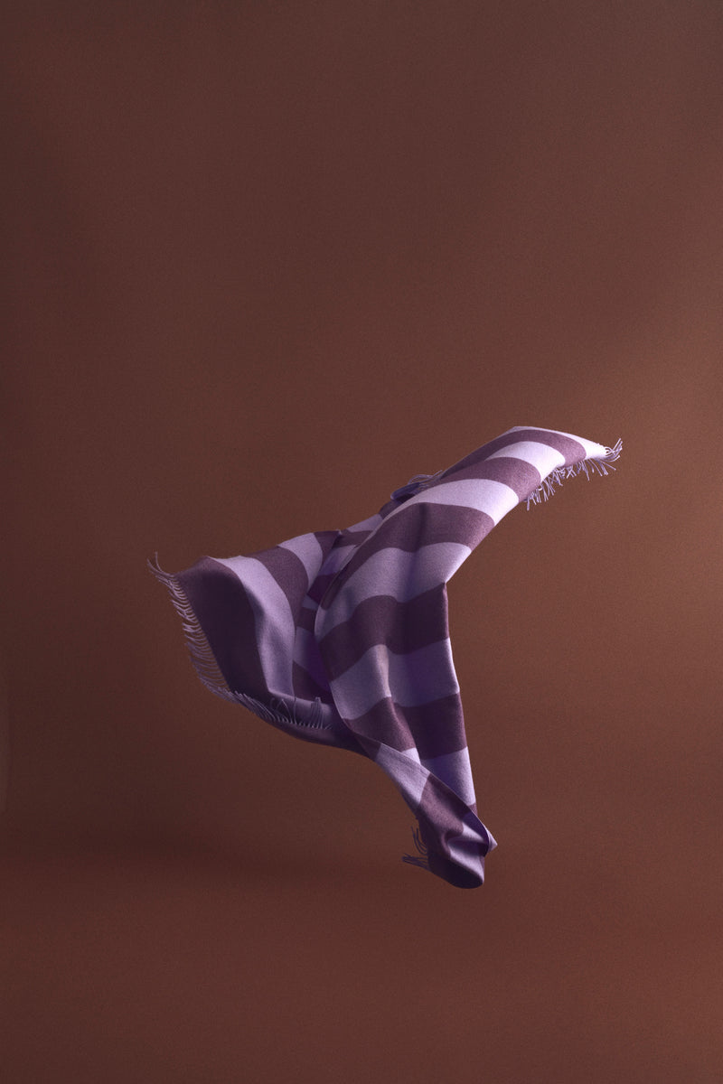 Silkeborg Uldspinderi ApS The Sweater Polychrome 130x190 cm Throw 01002 Lavender Purple