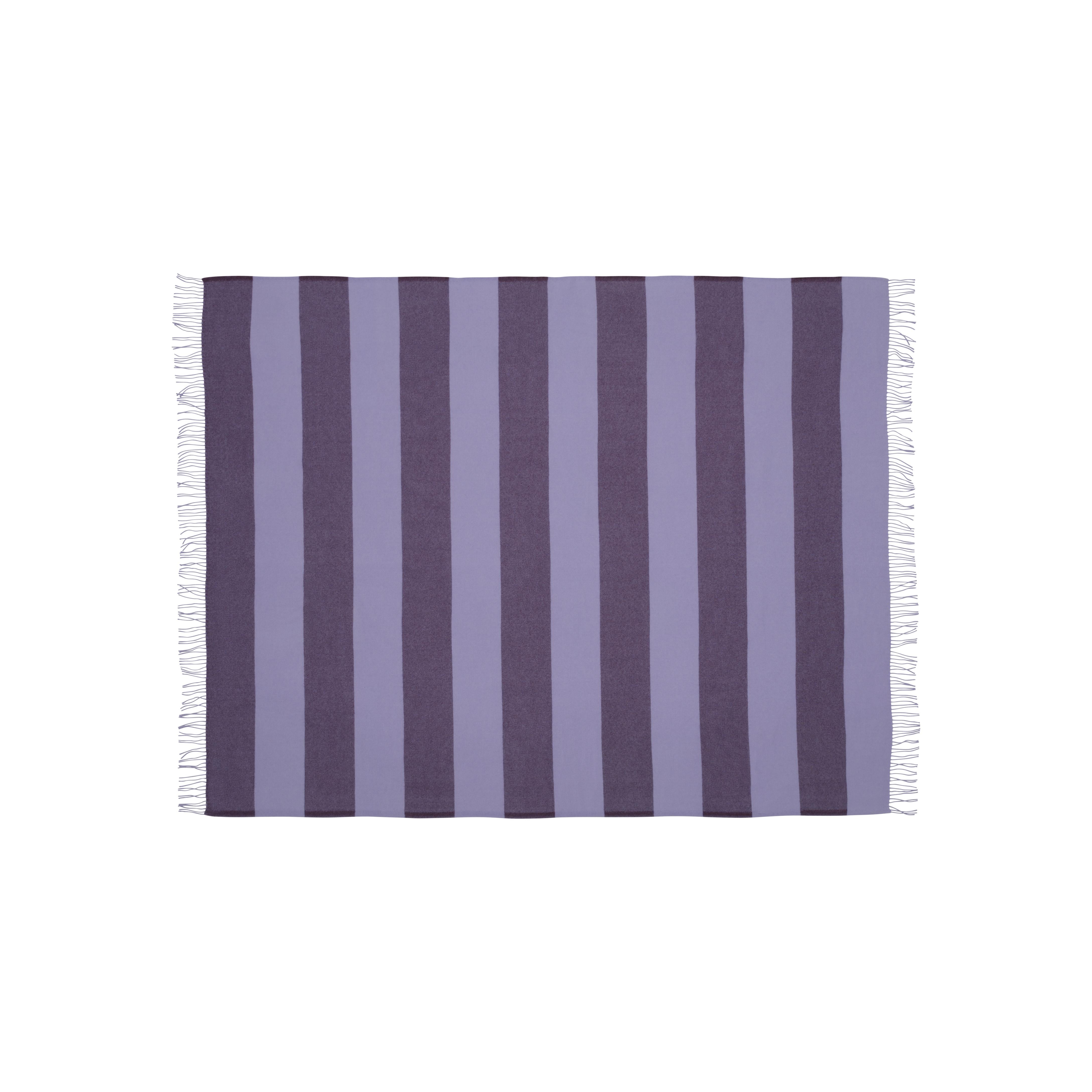 Silkeborg Uldspinderi ApS The Sweater Polychrome 130x190 cm Throw 01002 Lavender Purple