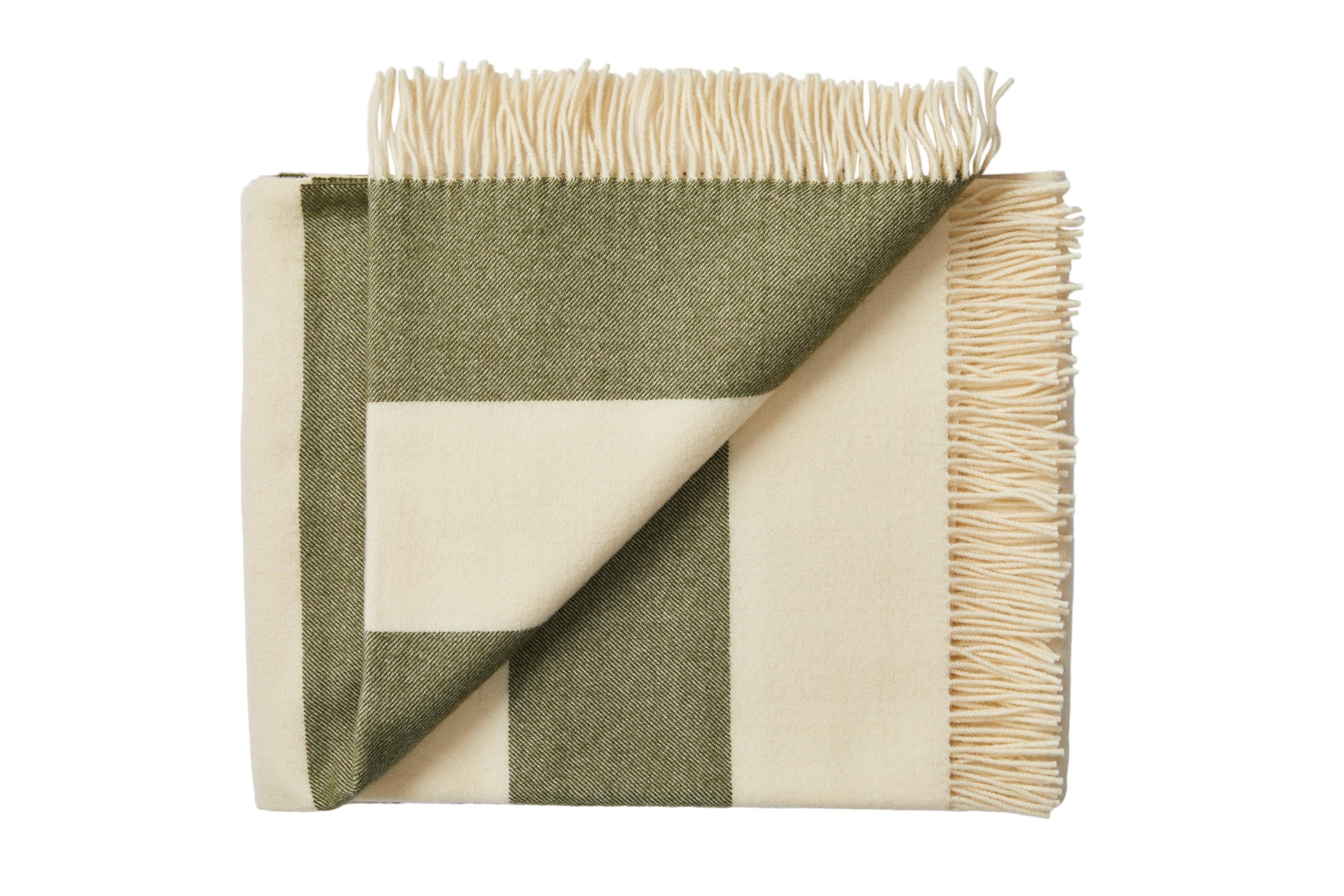 Silkeborg Uldspinderi ApS The Sweater Junior 100x140 cm Throw 07802 Green (5329)